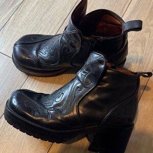 Vintage Platform  leather boots